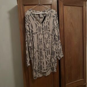 "philosophy blues original"  -Long Sleeve beige and black women's tunic - Size 8